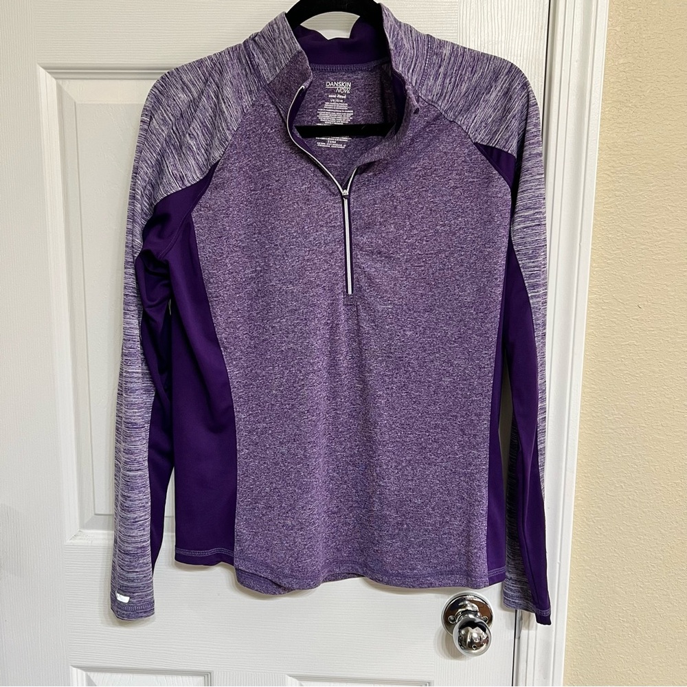 Danskin Now Purple Long Sleeve Top